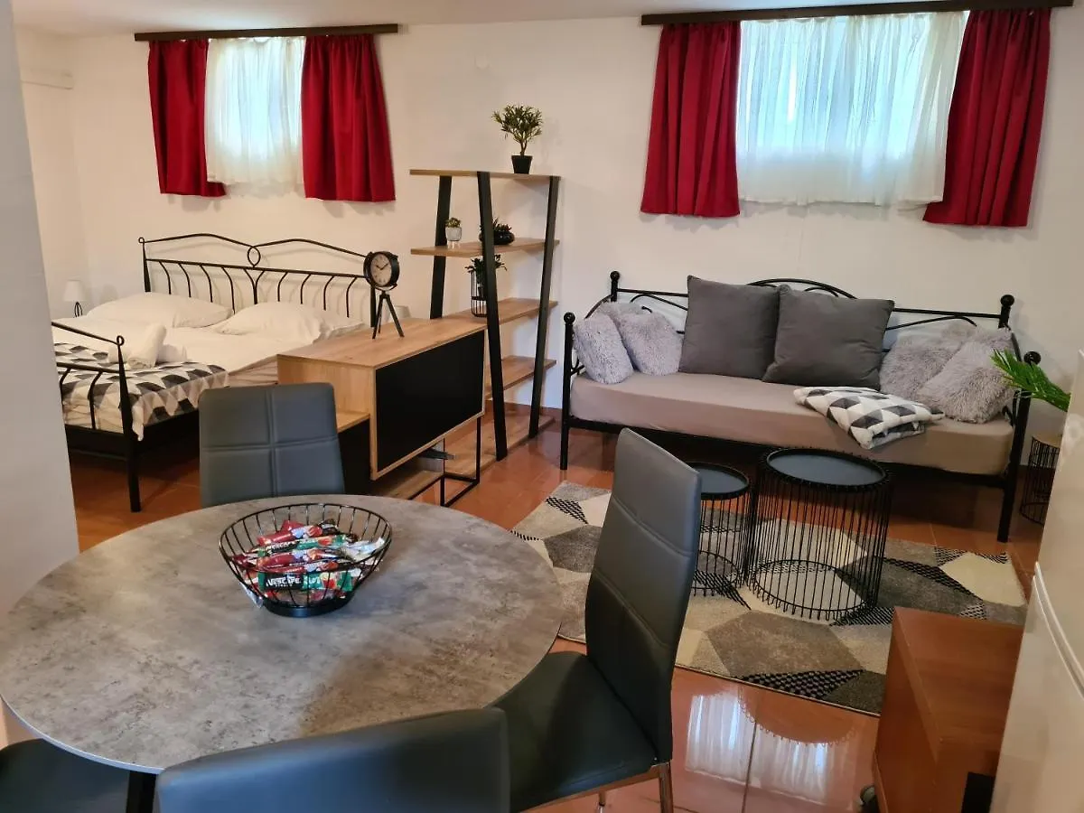 Apartments Puntamika Zadar Kroatien