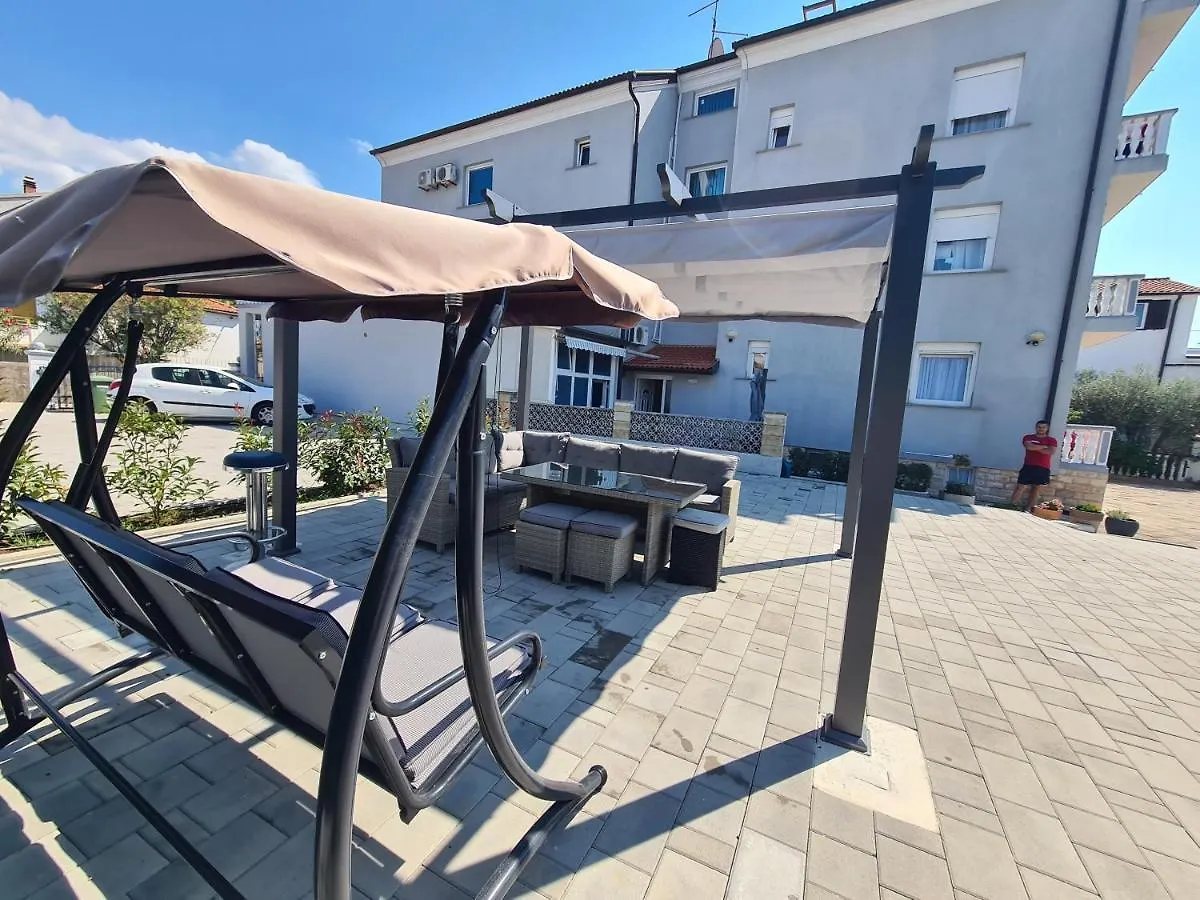 Apartments Puntamika Zadar