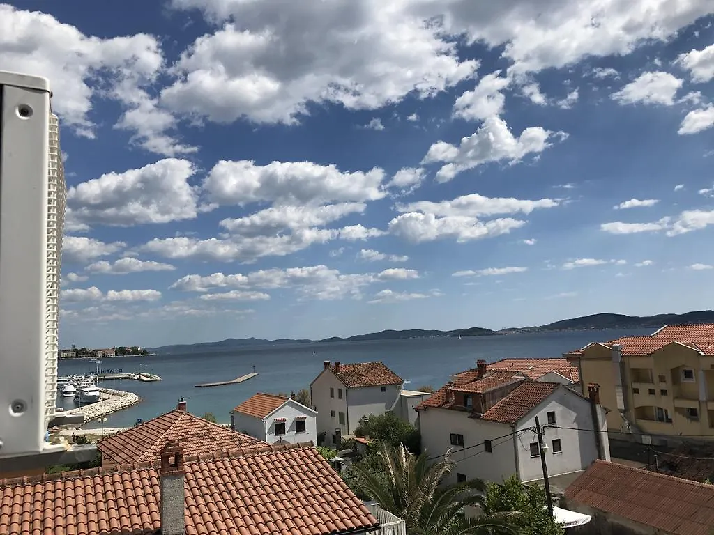 Apartments Puntamika Zadar 0*,
