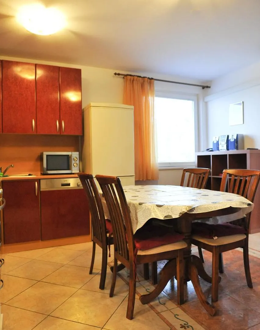 Apartments Puntamika Zadar 0*,
