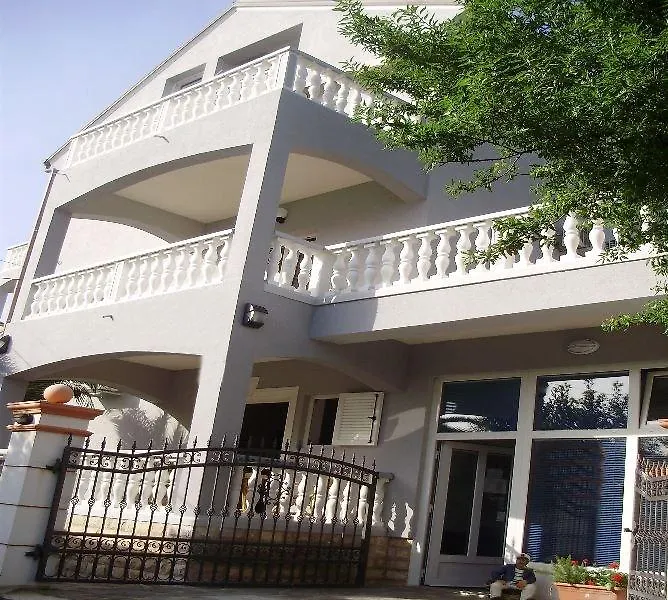 Apartments Puntamika Croatia