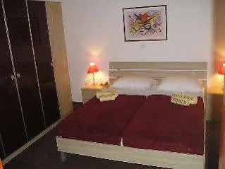 זאדאר Apartments Puntamika 0*,