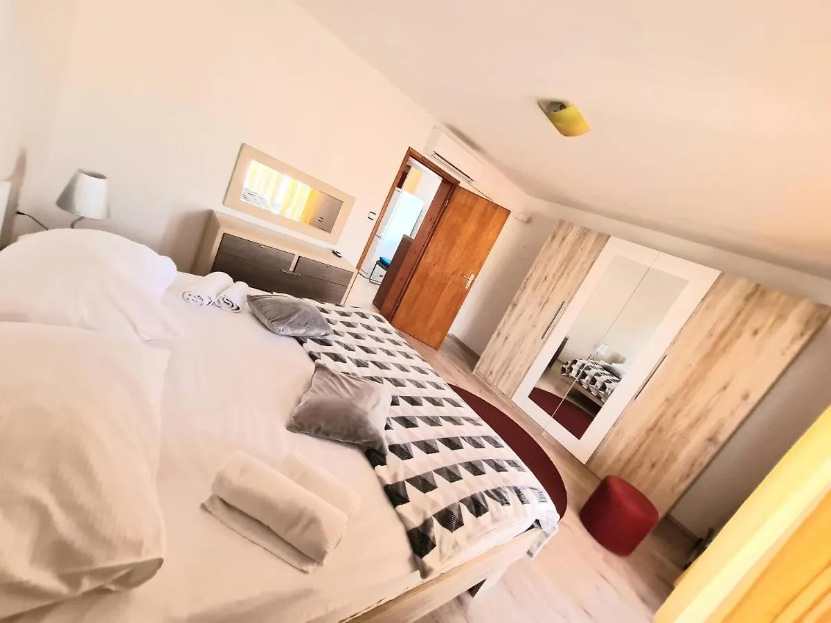 זאדאר Apartments Puntamika 0*,  קרואטיה